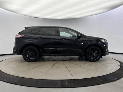 2024 Ford Edge ST