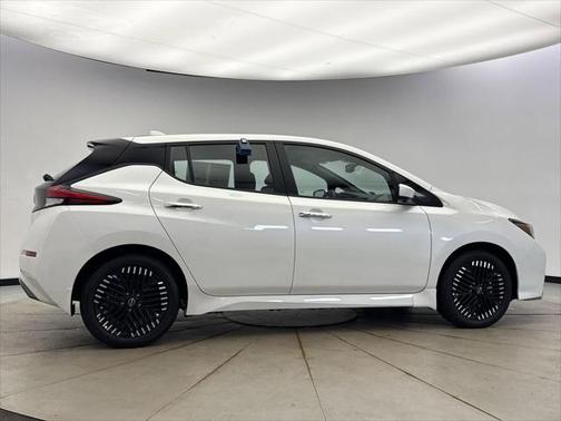 2023 Nissan Leaf SV PLUS 60 kWh