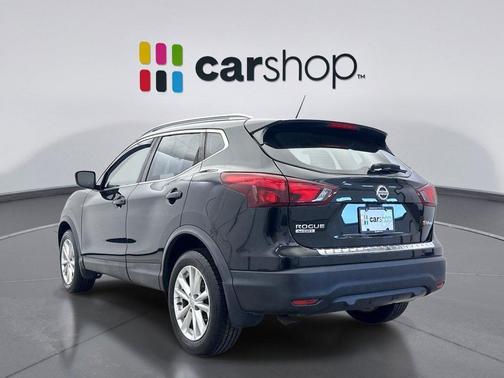 2017 Nissan Rogue Sport SV