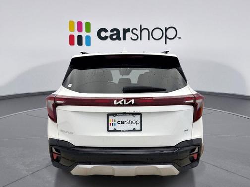 Snow White Pearl 2025 Kia Seltos EX