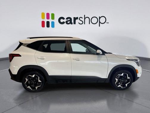 Snow White Pearl 2025 Kia Seltos EX