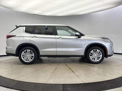 2024 Mitsubishi Outlander ES 2.5 S-AWC