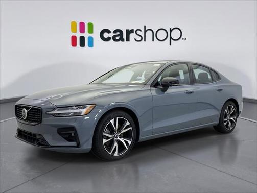 2024 Volvo S60 B5 Plus Dark Theme