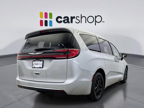 2026 Chrysler Pacifica L