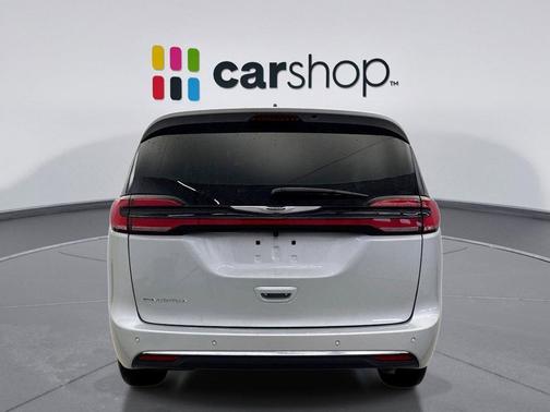 2026 Chrysler Pacifica L