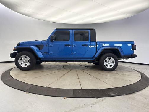 Hydro Blue Pearlcoat 2023 Jeep Gladiator Sport S