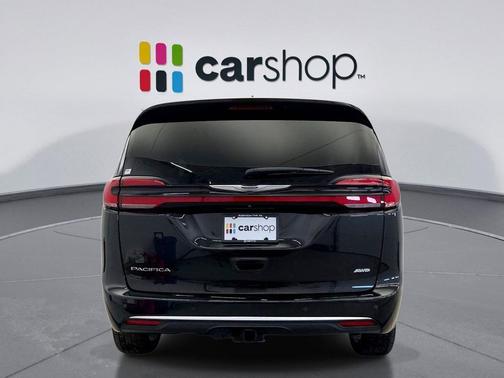 2022 Chrysler Pacifica L