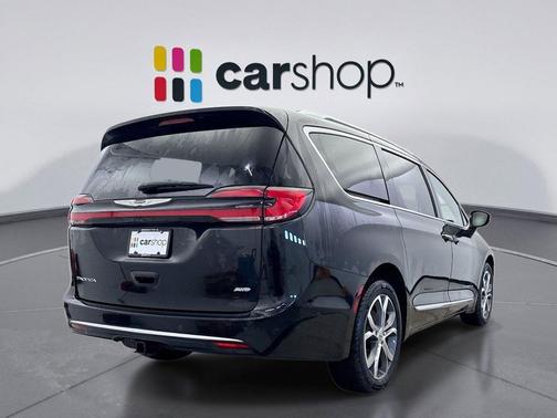 2022 Chrysler Pacifica L