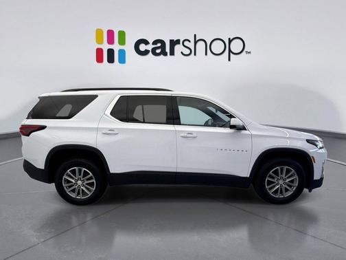 Summit White 2023 Chevrolet Traverse LT Cloth