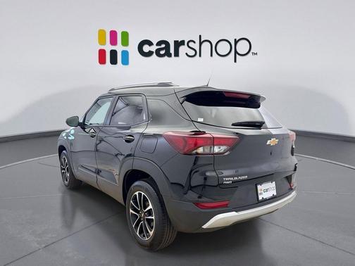 Mosaic Black Metallic 2025 Chevrolet Trailblazer LT