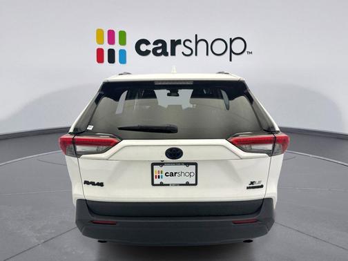 Super White 2021 Toyota RAV4 Hybrid XLE