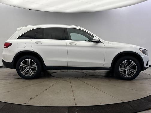 2017 Mercedes-Benz GLC 300 4MATIC