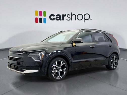 Aurora Black Pearl 2023 Kia Niro Touring