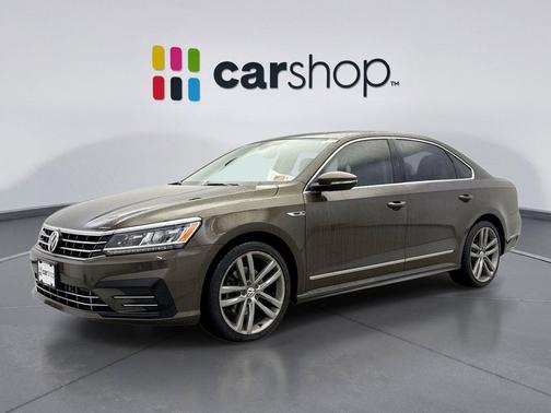 2019 Volkswagen Passat 2.0T R-Line