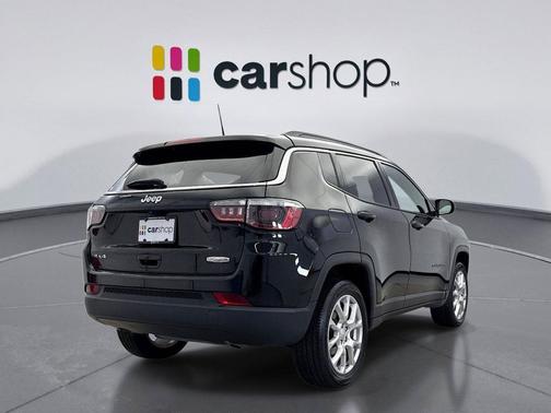 2023 Jeep Compass Latitude Lux