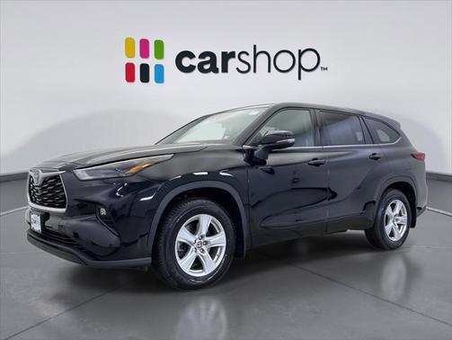 2022 Toyota Highlander LE