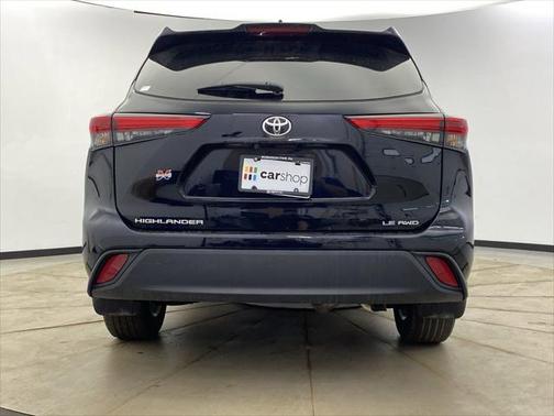 2022 Toyota Highlander LE
