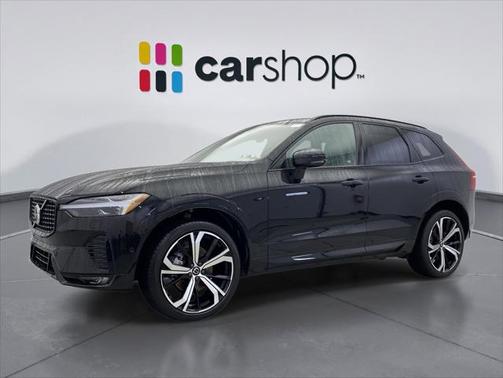 2023 Volvo XC60 B5 Ultimate Dark Theme