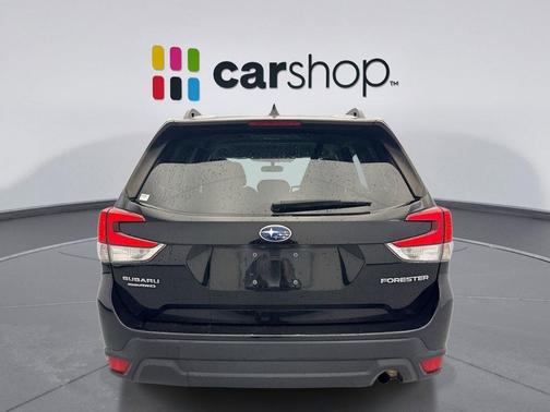 Crystal Black Silica 2023 Subaru Forester Premium