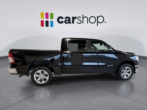 Diamond Black Crystal Pearlcoat 2022 RAM 1500 Big Horn/Lone Star