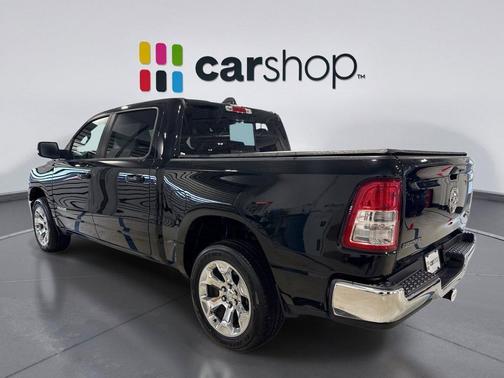Diamond Black Crystal Pearlcoat 2022 RAM 1500 Big Horn/Lone Star