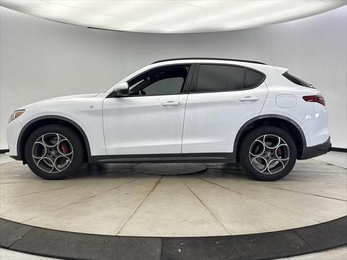 2022 Alfa Romeo Stelvio Ti