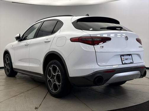 2022 Alfa Romeo Stelvio Ti