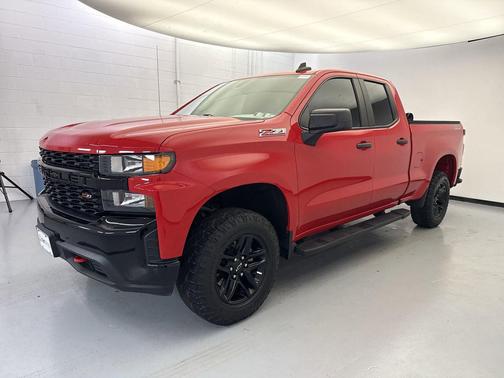Red Hot 2019 Chevrolet Silverado 1500 Custom Trail Boss
