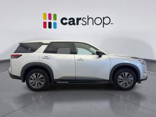 2024 Nissan Pathfinder S 4WD