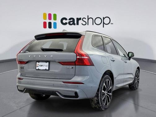 2024 Volvo XC60 B5 Plus Dark Theme
