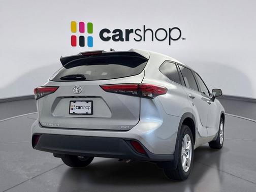 2022 Toyota Highlander L