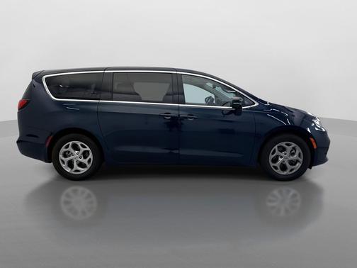 Fathom Blue Pearlcoat 2024 Chrysler Pacifica Limited