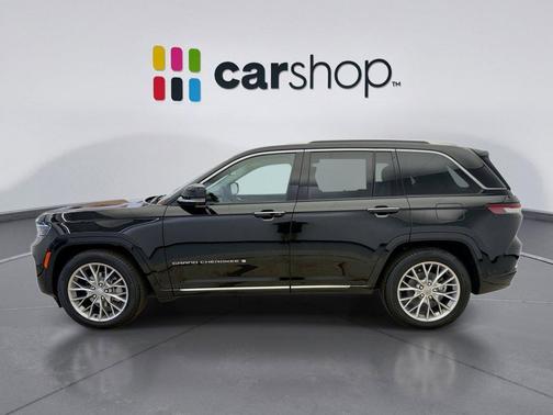Diamond Black Crystal Pearlcoat 2022 Jeep Grand Cherokee Summit
