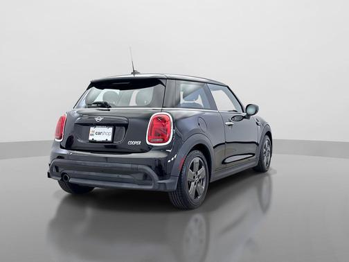 2022 MINI Hardtop Cooper