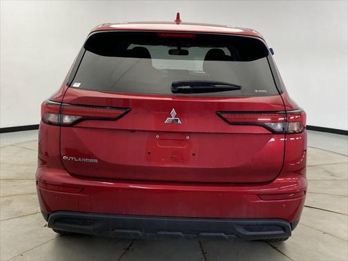 2022 Mitsubishi Outlander ES 2.5 S-AWC