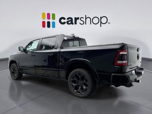 Diamond Black Crystal Pearlcoat 2021 RAM 1500 Limited