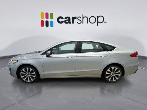 ICONIC SILVER 2020 Ford Fusion SE