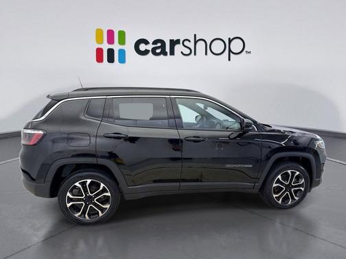 Diamond Black Crystal Pearlcoat 2023 Jeep Compass Limited