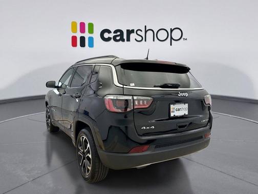 Diamond Black Crystal Pearlcoat 2023 Jeep Compass Limited