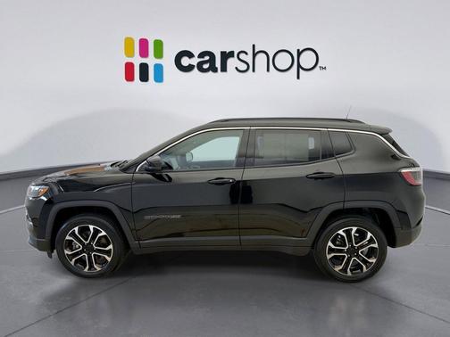 Diamond Black Crystal Pearlcoat 2023 Jeep Compass Limited