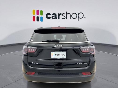 Diamond Black Crystal Pearlcoat 2023 Jeep Compass Limited