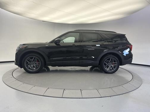AGATE BLACK METALLIC 2025 Ford Explorer ST-Line