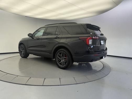 AGATE BLACK METALLIC 2025 Ford Explorer ST-Line