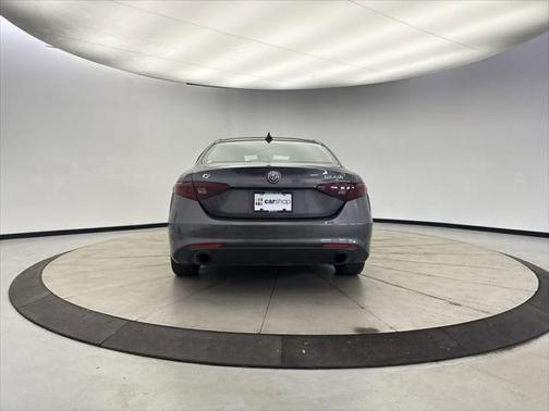 2022 Alfa Romeo Giulia Ti