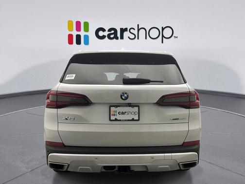 Mineral White Metallic 2021 BMW X5 xDrive40i