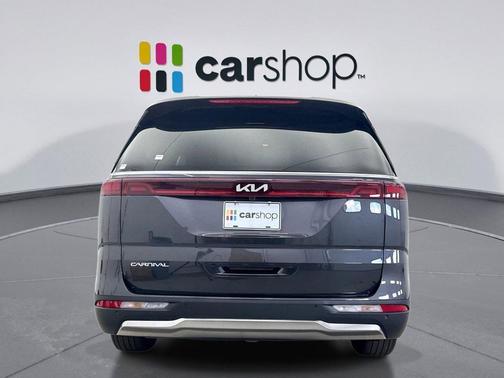 2023 Kia Carnival SX