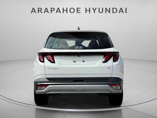 2026 Hyundai TUCSON SE