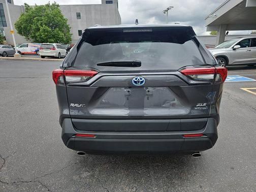 2023 Toyota RAV4 Hybrid XLE