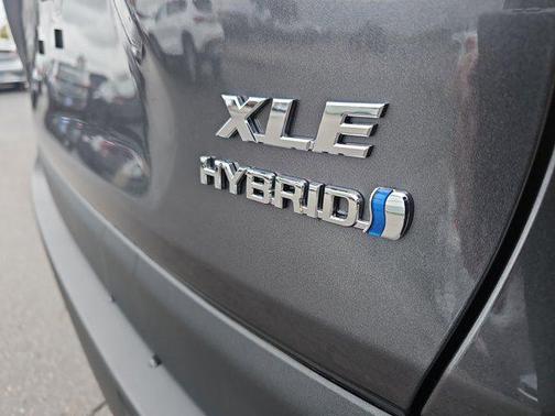 2023 Toyota RAV4 Hybrid XLE