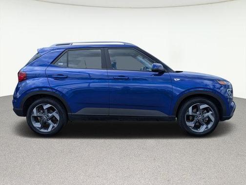 2022 Hyundai VENUE Limited